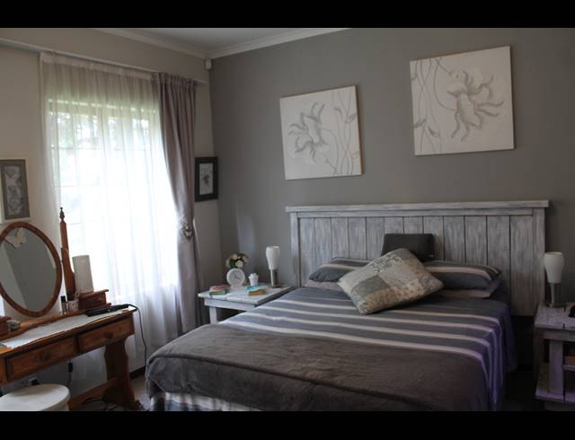 3 BEDROOM TOWNHOUSE FOR SALE IN THE COVES